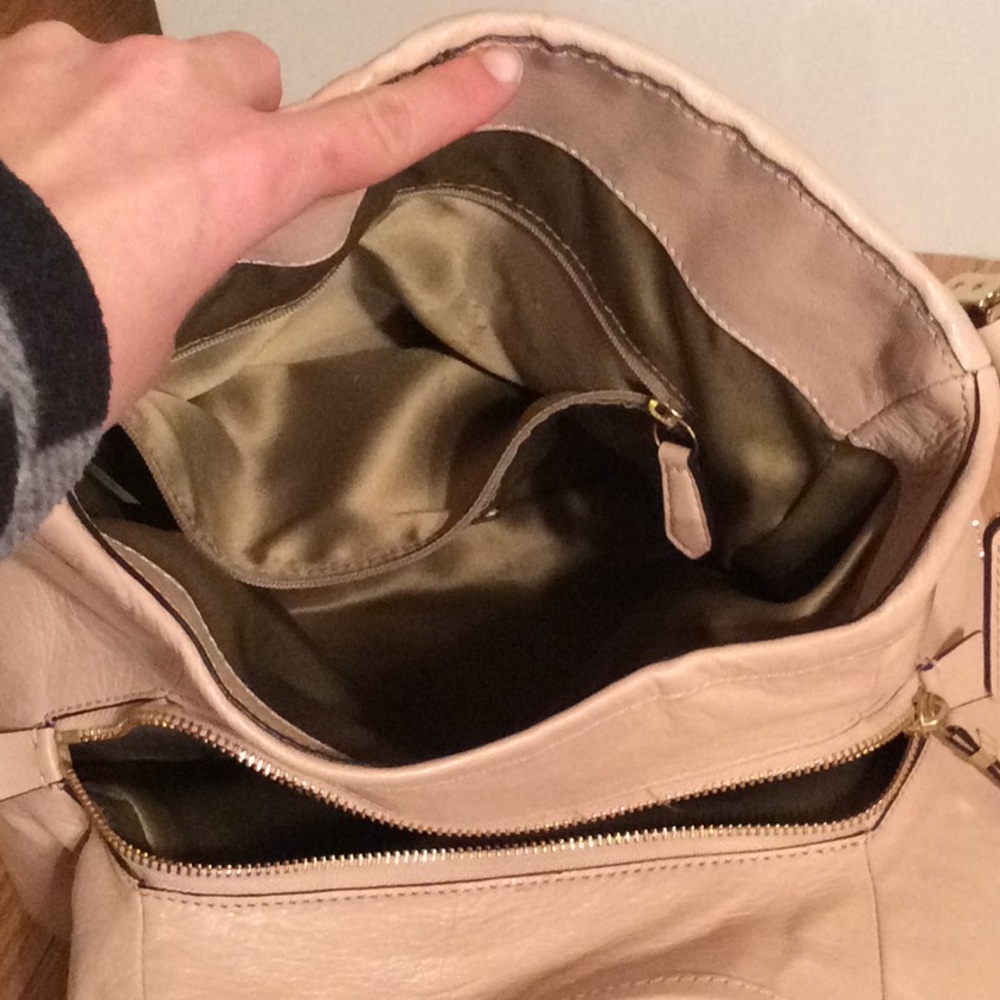Authentic Coach purse - Picture 4 of 8